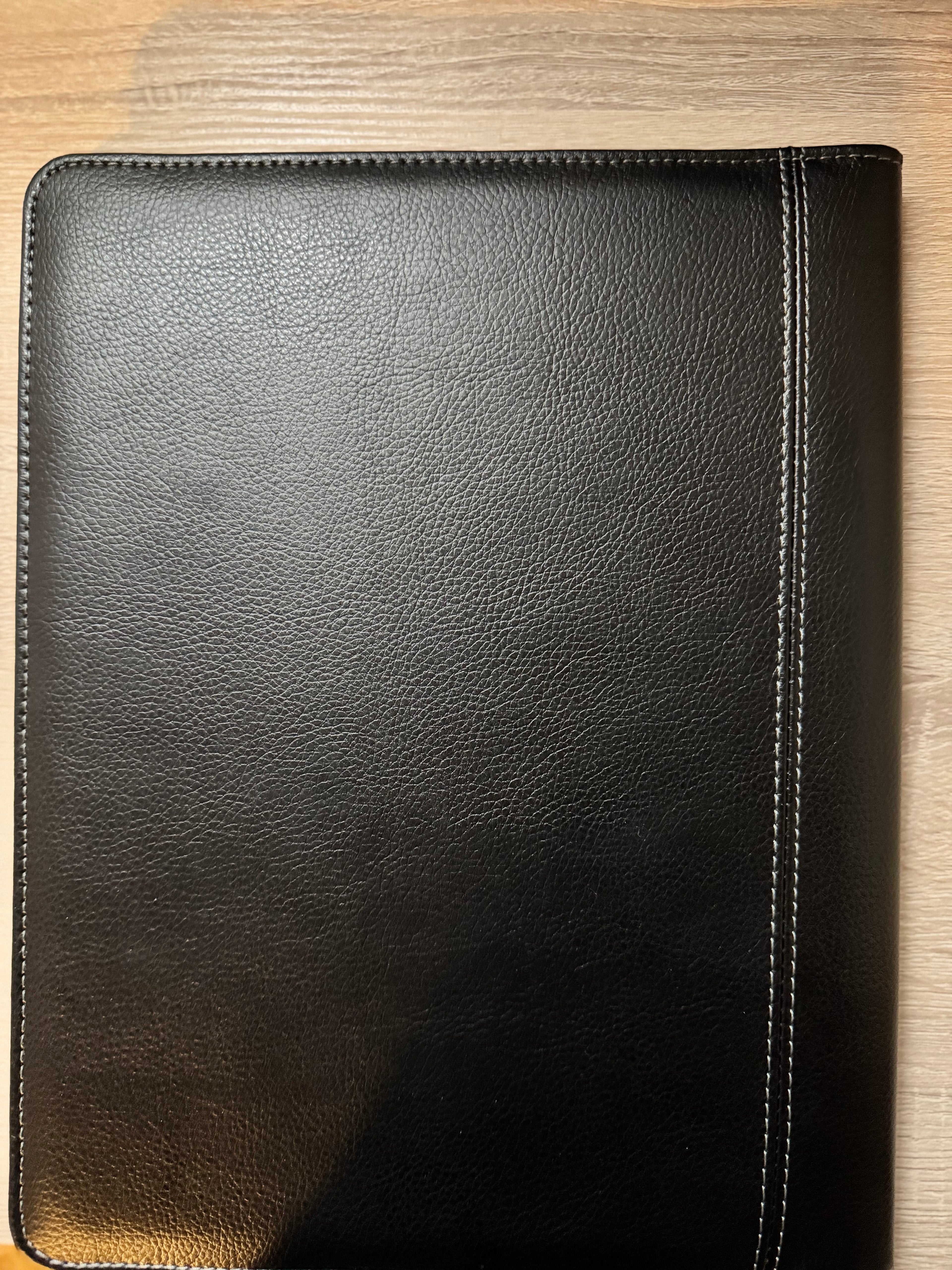 Samsonite Vinyl Bi-Fold Writing Pad, 12 1/4" X 10" X 1", Black