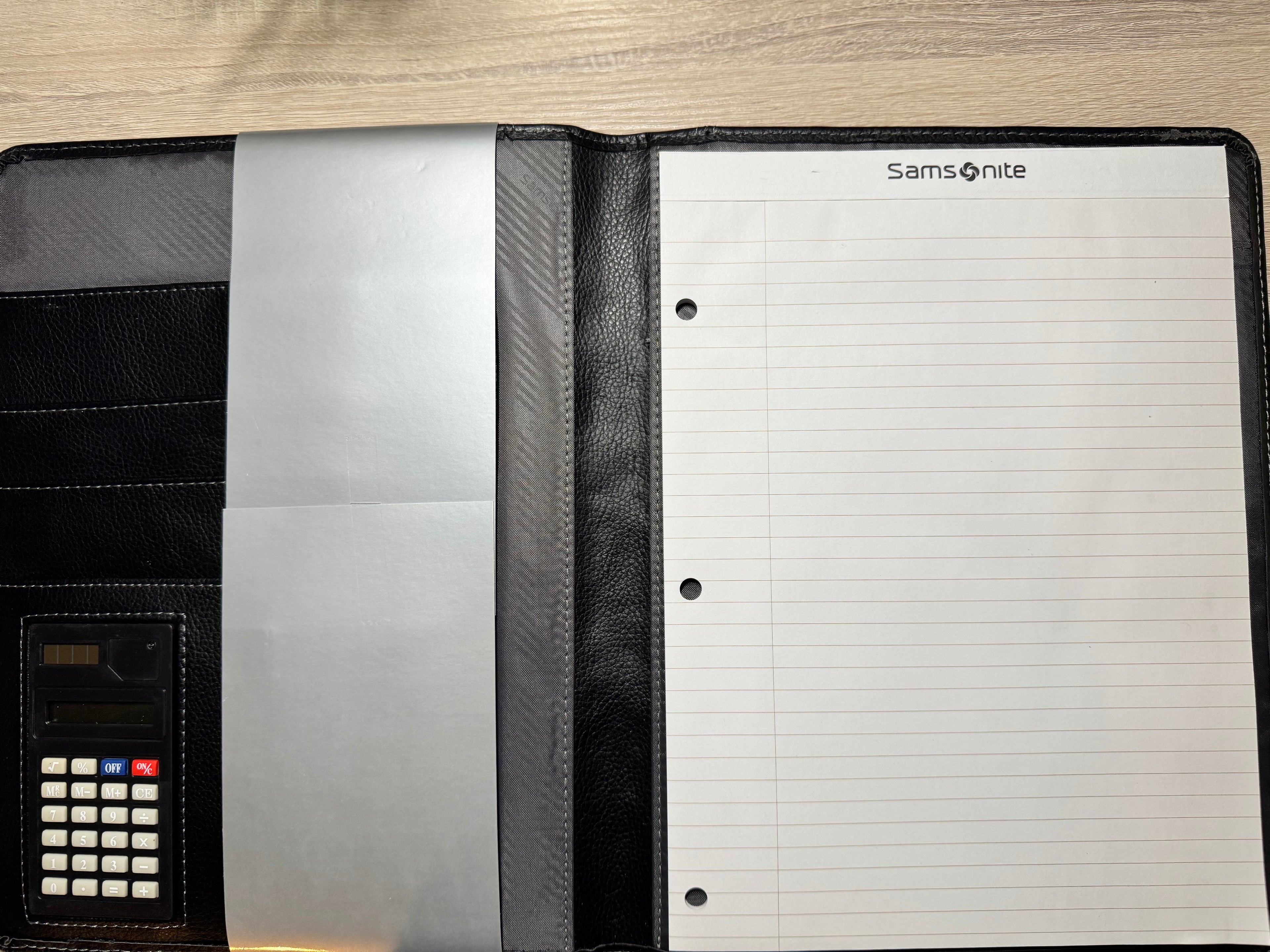 Samsonite Vinyl Bi-Fold Writing Pad, 12 1/4" X 10" X 1", Black